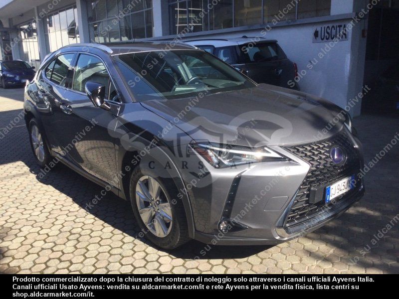 Lexus UX Business 2022