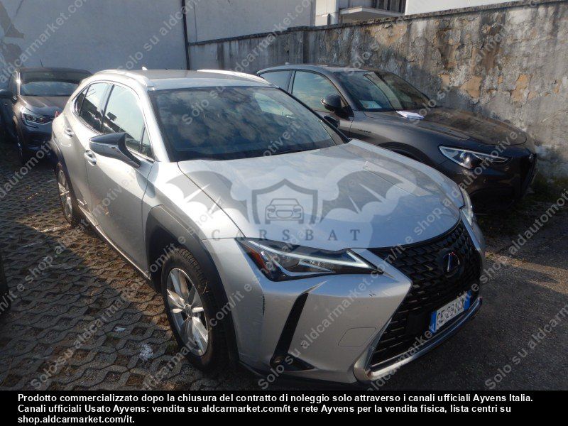 Lexus UX Business 2021