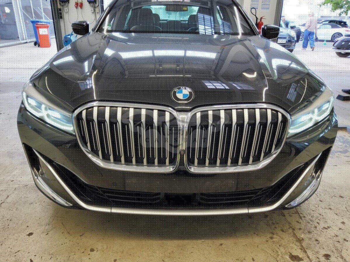 BMW 7 Series 730d 2021