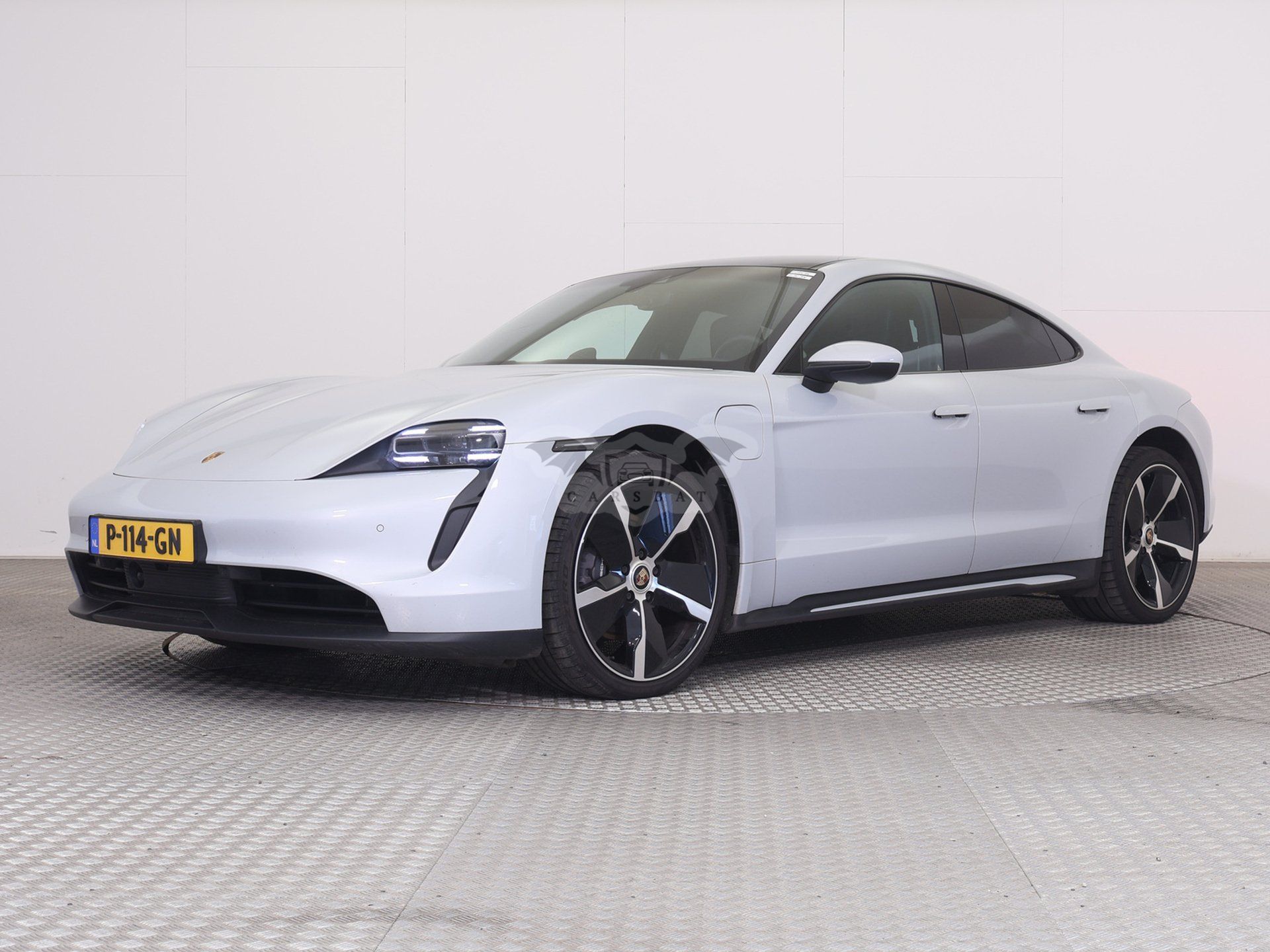 Porsche Taycan 2022