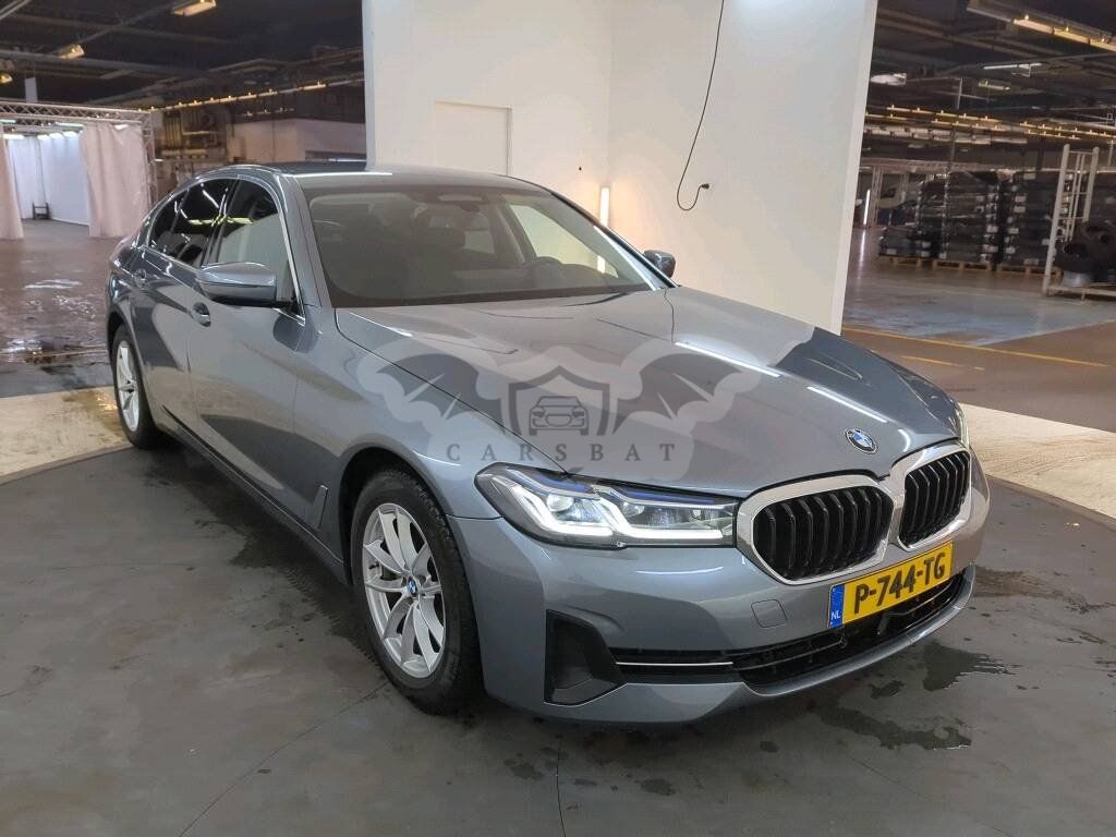 BMW 5 Series 520i Business 2022
