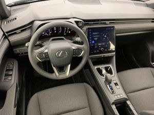 Lexus LBX 1.5 Business 2025