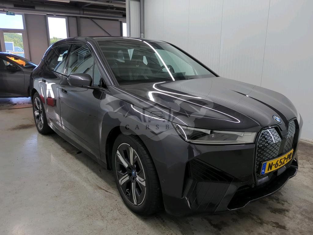 BMW iX 40 2021