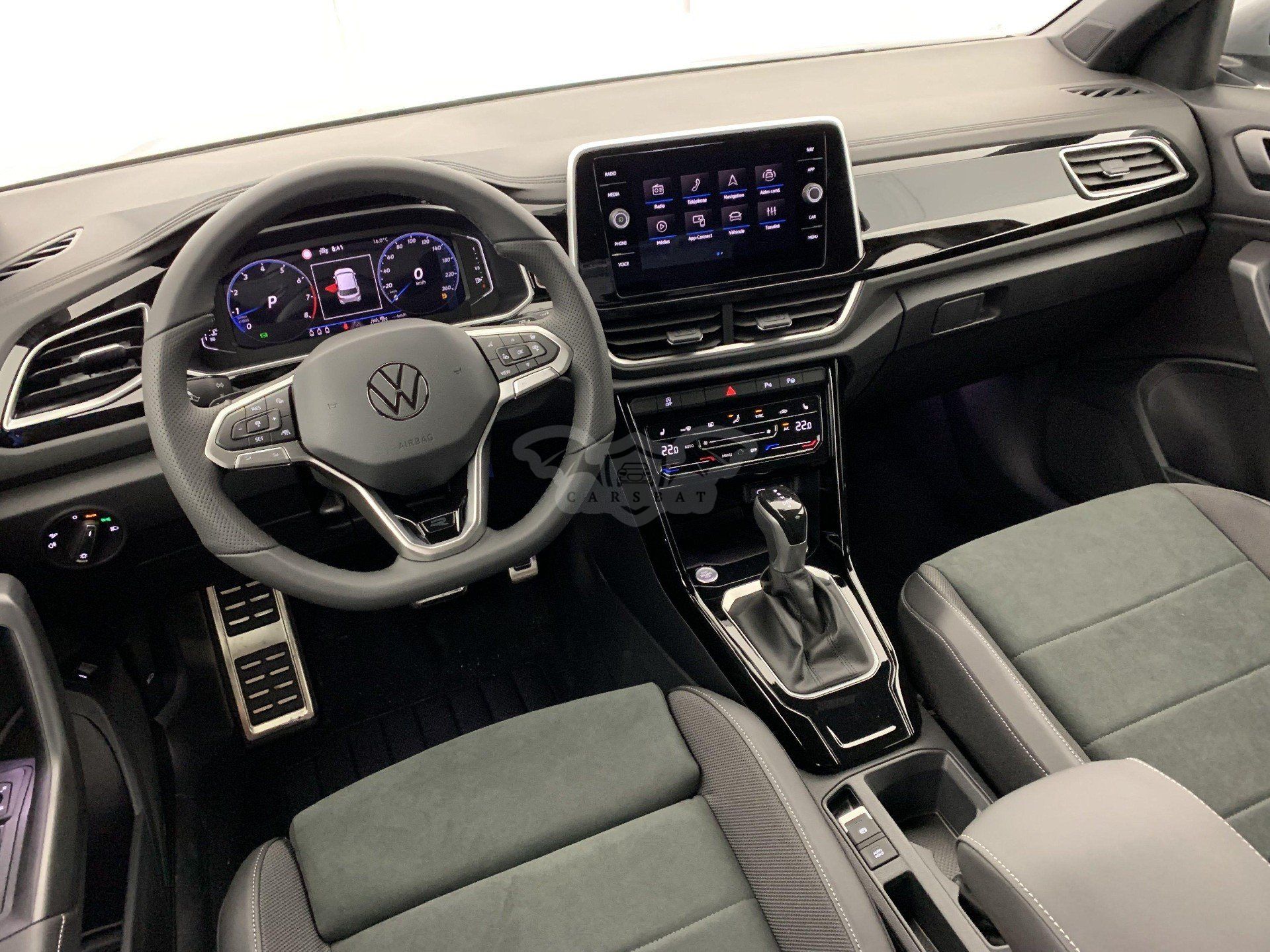 Volkswagen T-ROC 1.5 TSI R-Line 2025