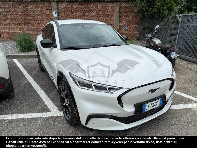 Ford Mustang Mach-E Premium 2023