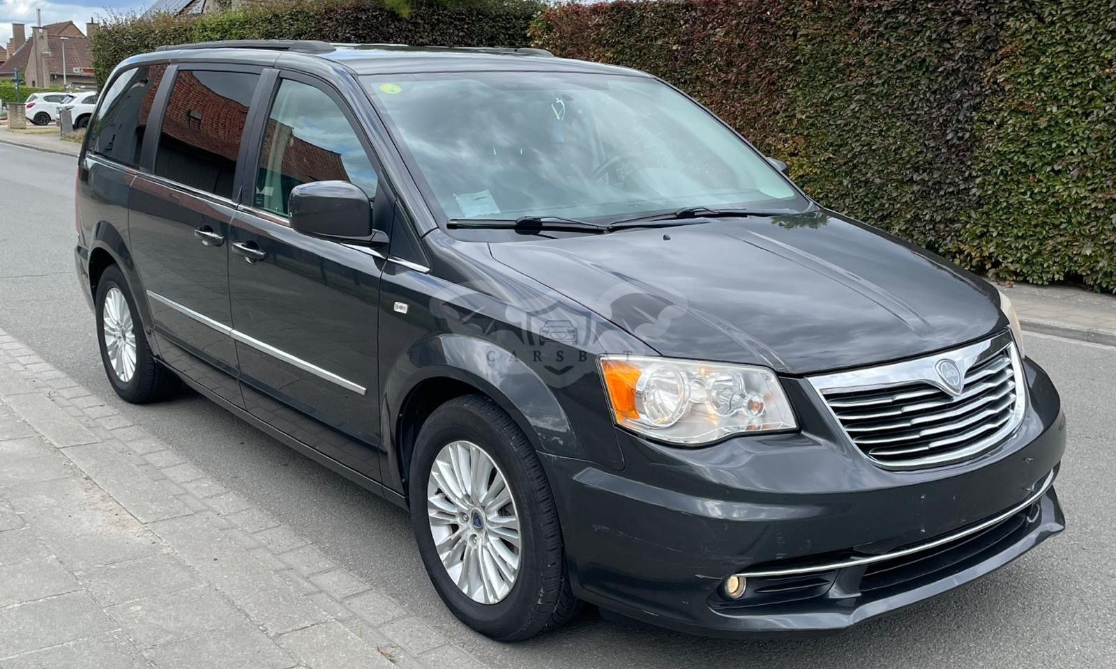 Lancia Voyager 2.8 2013
