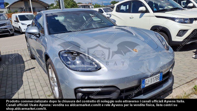Porsche Panamera 4 2022