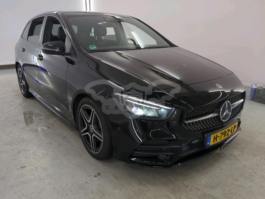 Mercedes-Benz B 180 Business Solution AMG 2020