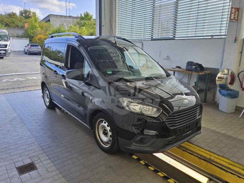 Ford Transit Courier 2021