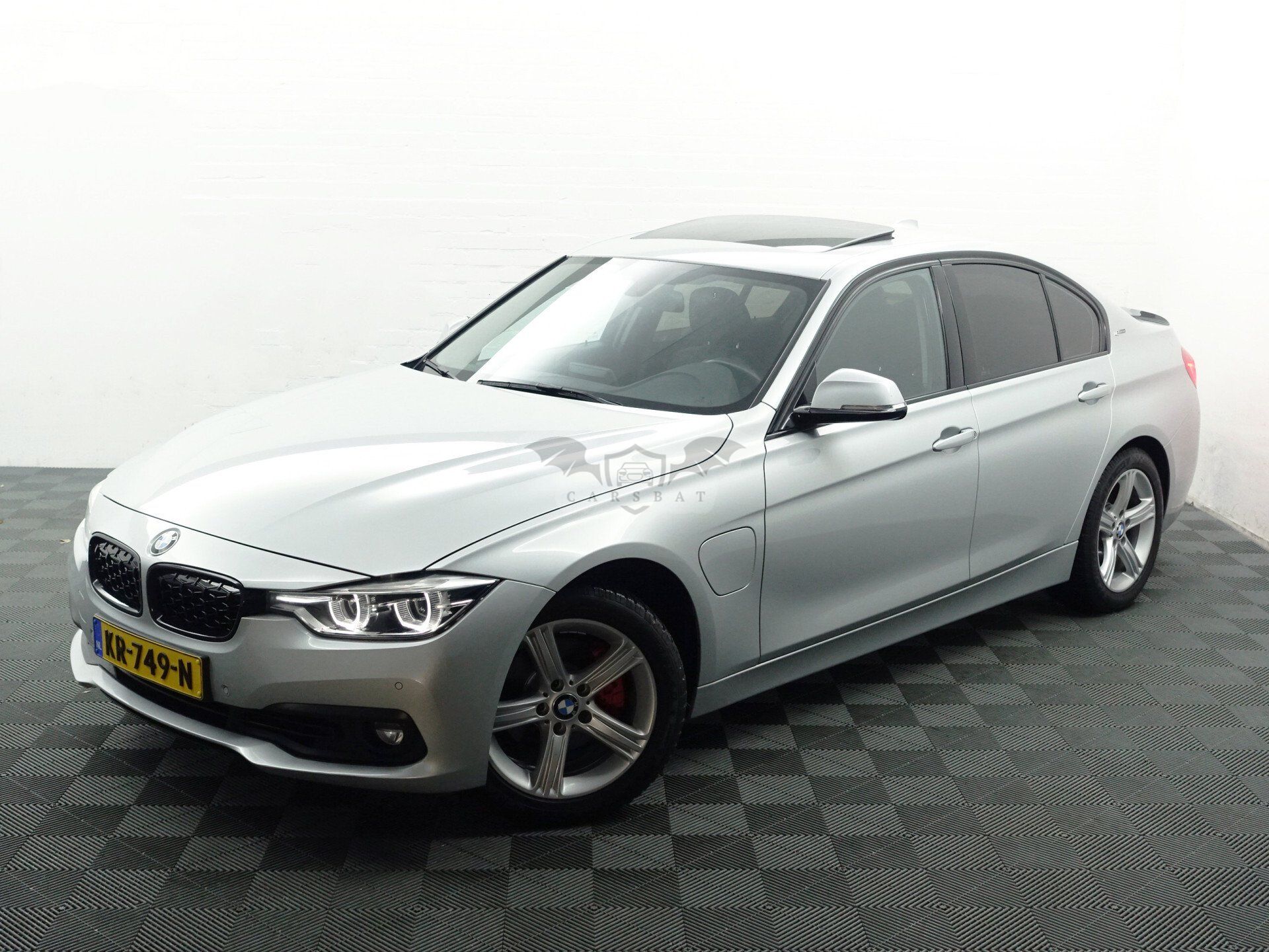 BMW 3 Series 330e iPerformance 2016