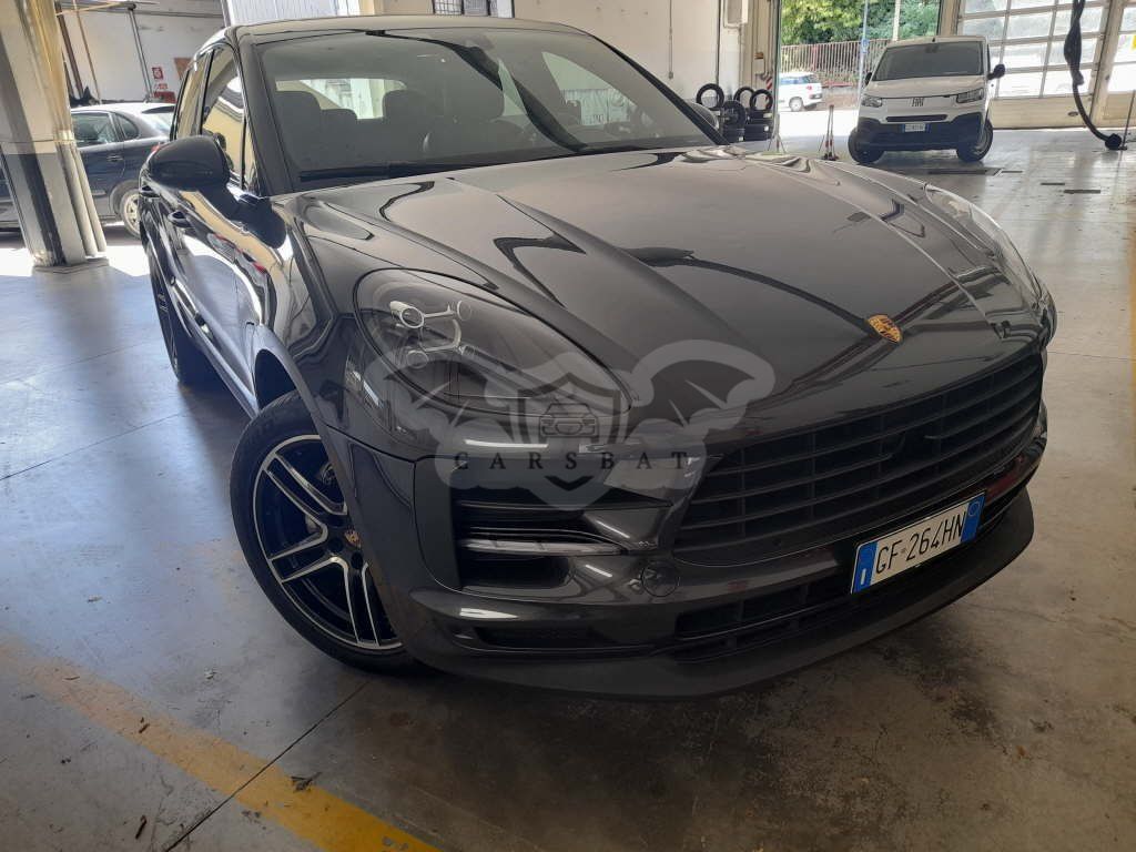 Porsche Macan 2.0 2021
