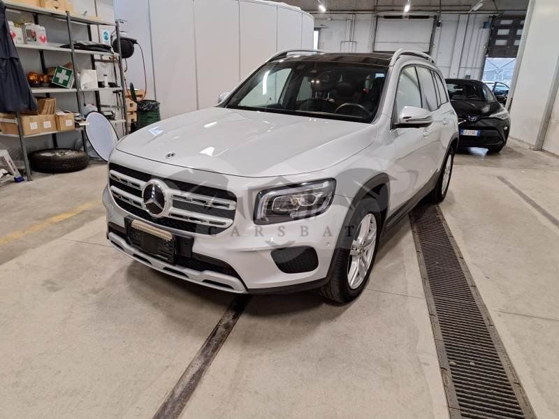 Mercedes-Benz GLB 200d 2021
