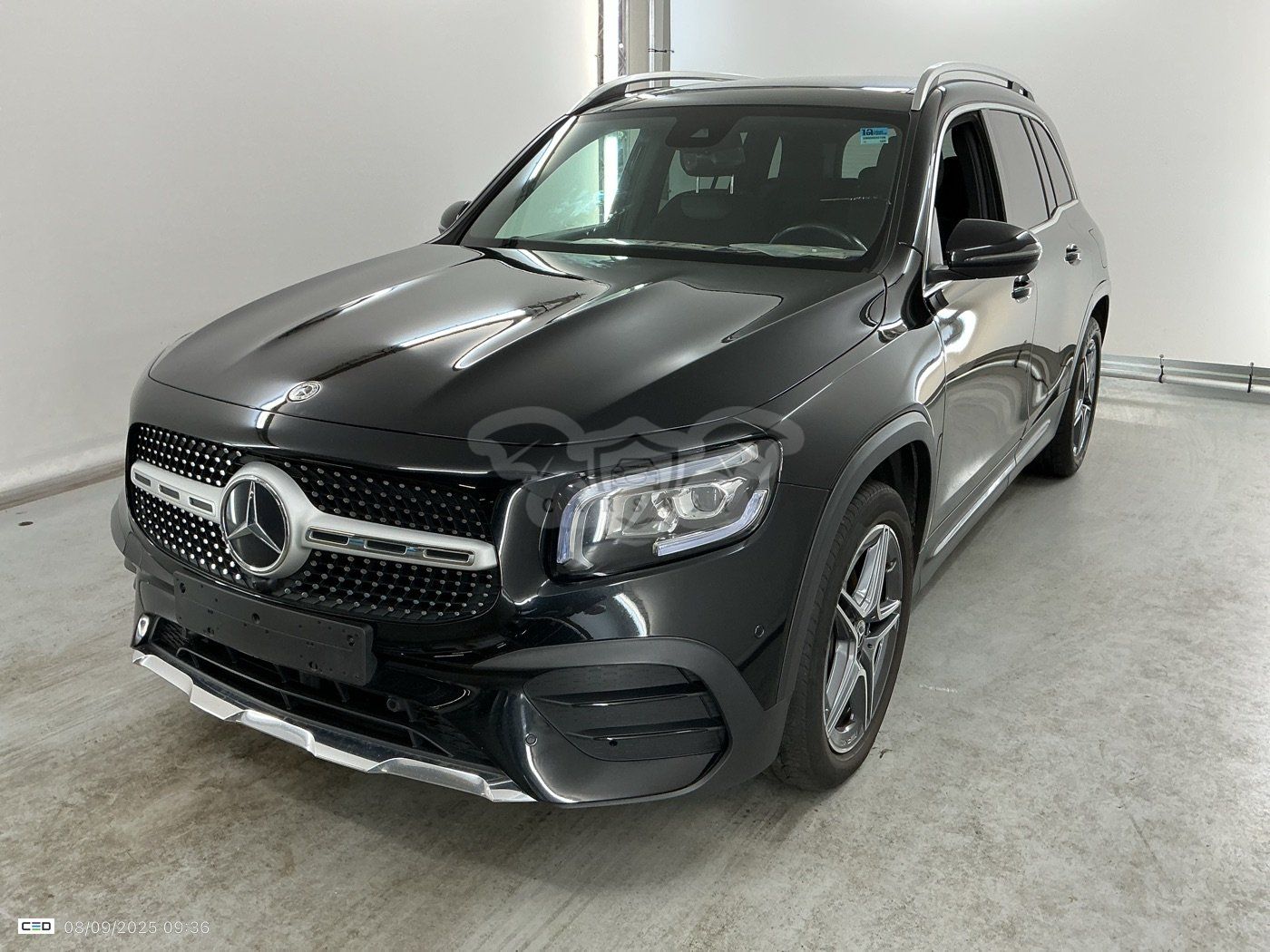 Mercedes-Benz GLB 180d 2021