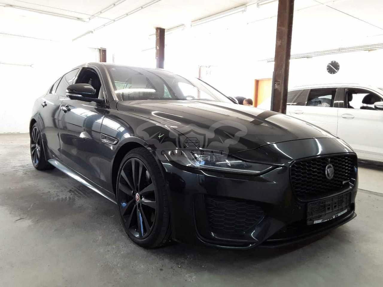 Jaguar XE 2.0 2021