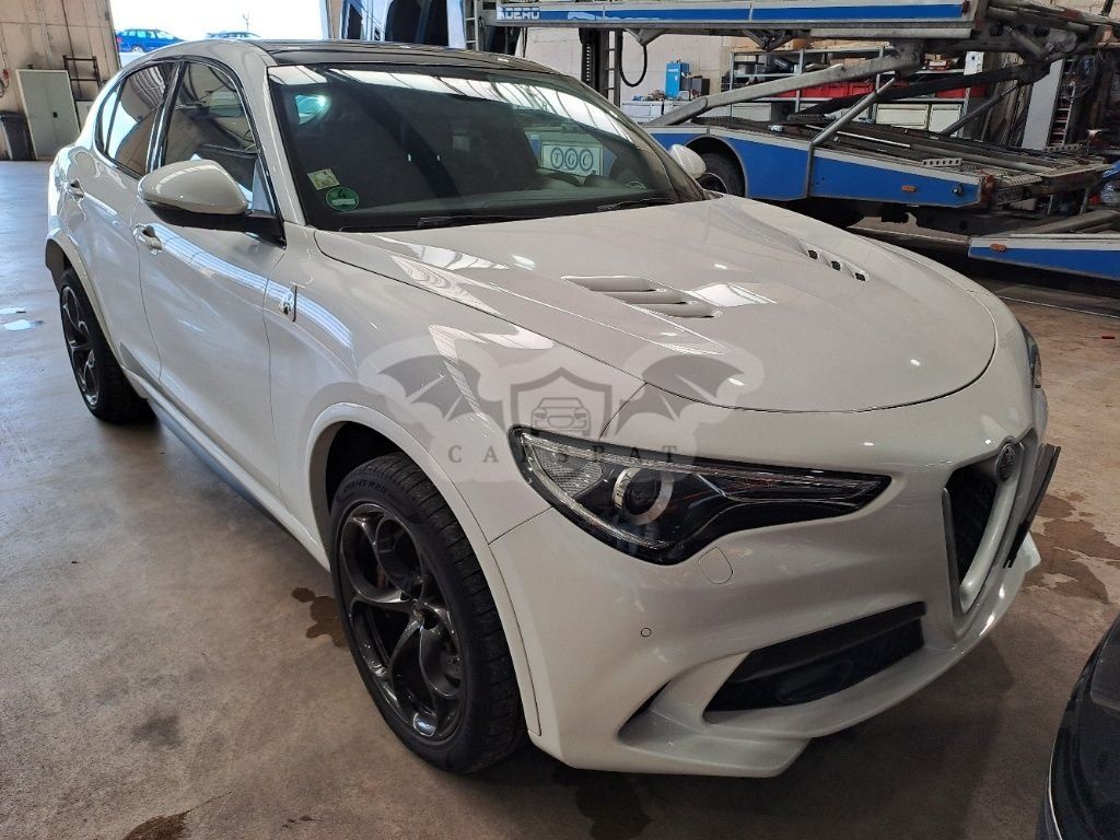 Alfa Romeo Stelvio Quadrifoglio 2020