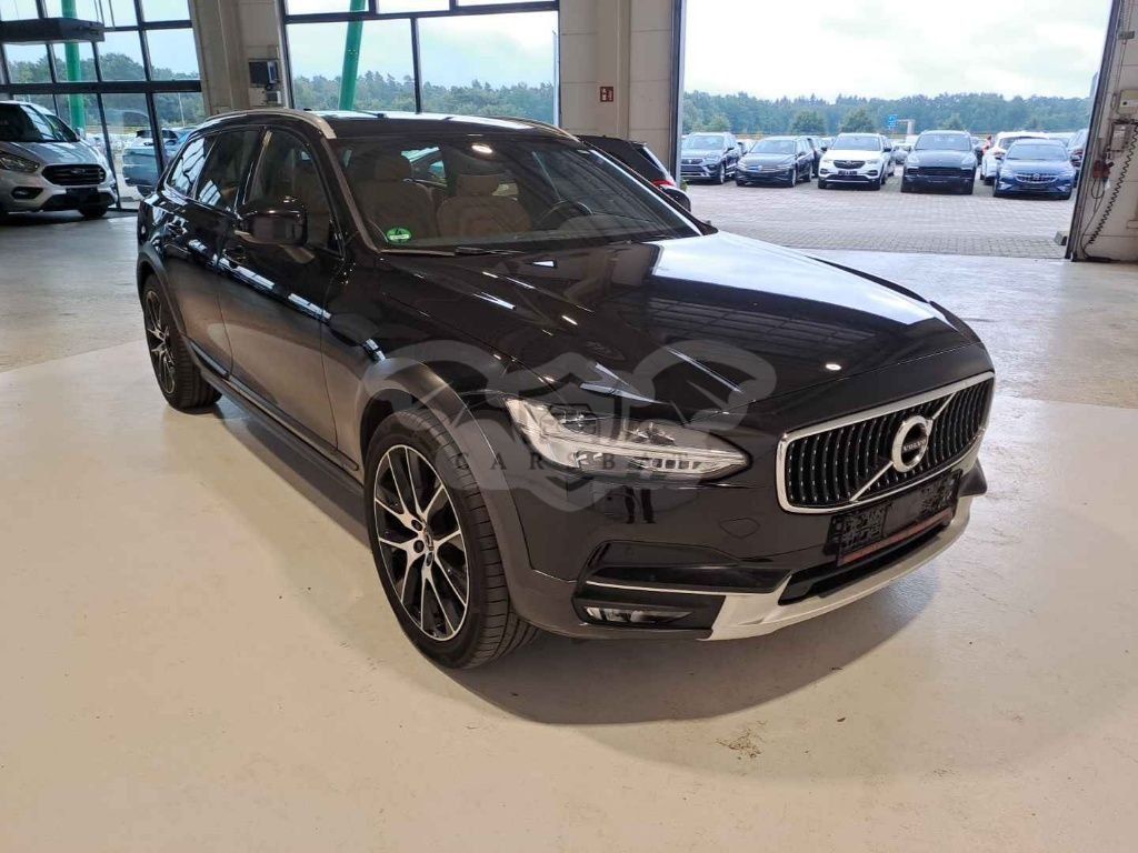 Volvo V90 Cross Country Pro 2020
