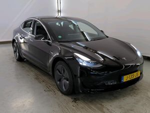 Tesla Model 3 Standard Range Plus 60 kWh 2020