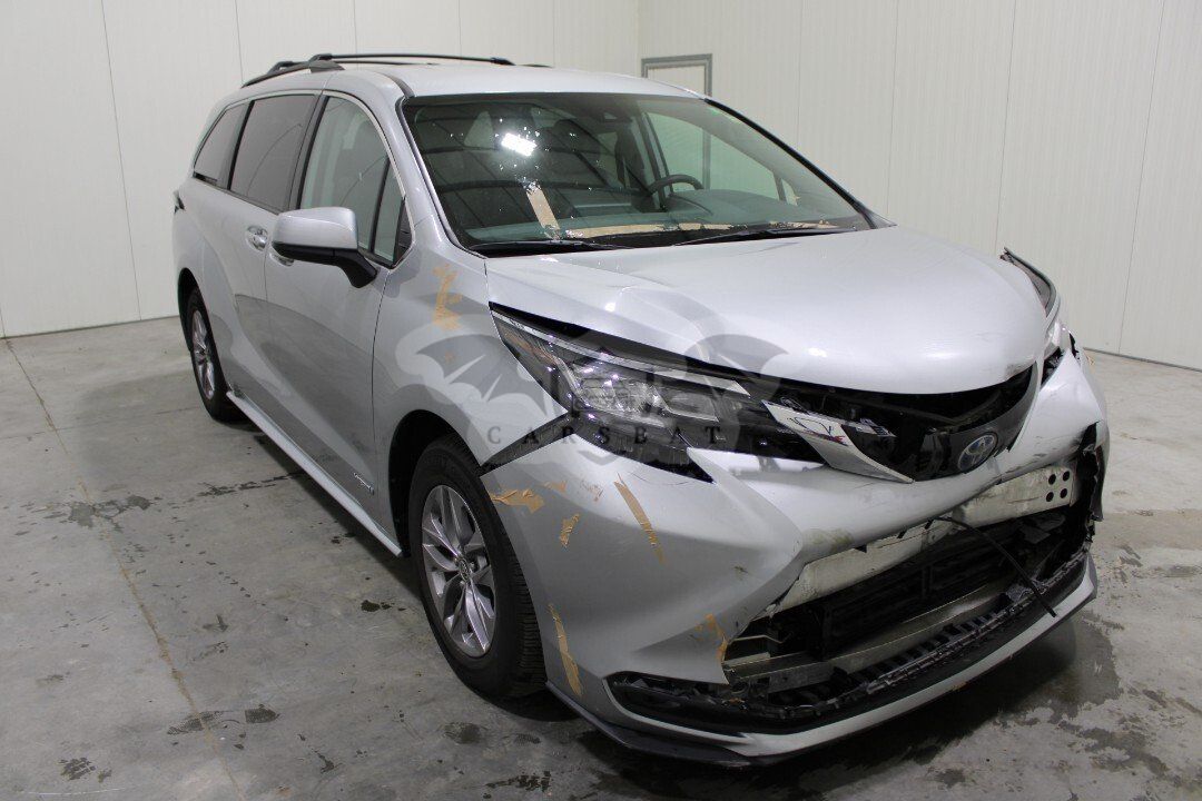 Toyota Sienna 2.5h 2021