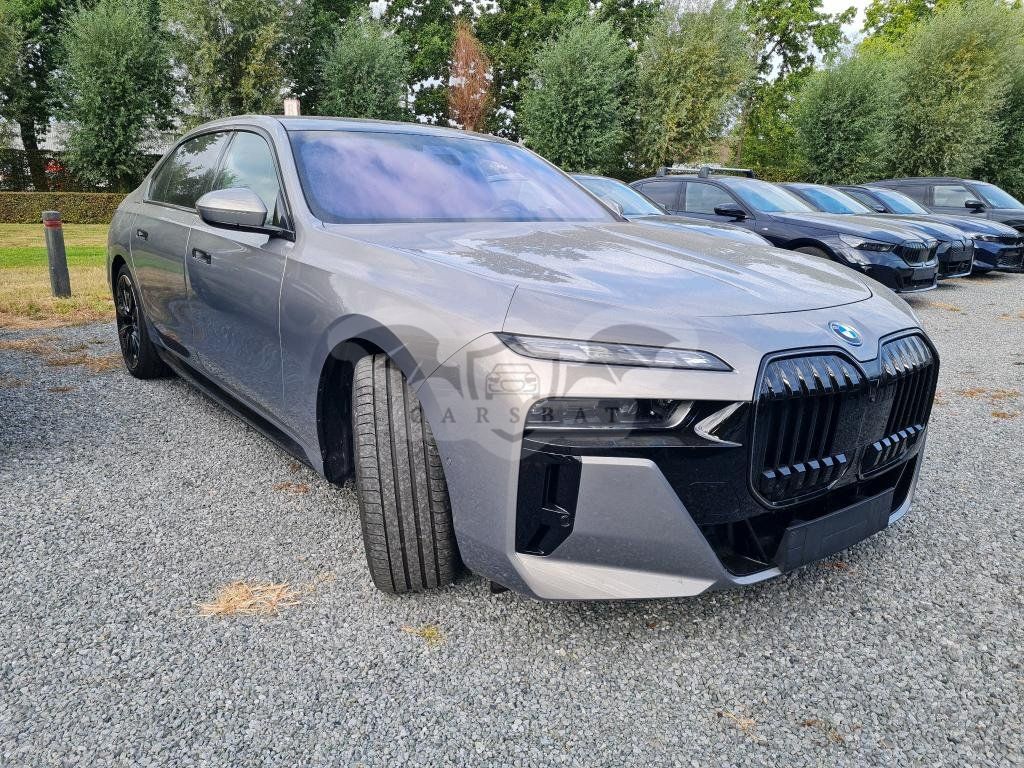 BMW i7 50 2025