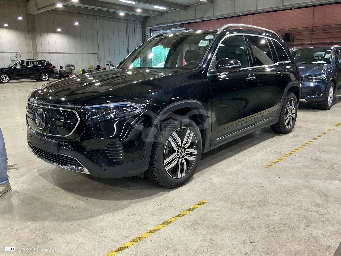 Mercedes-Benz EQB 250+ Luxury 2024