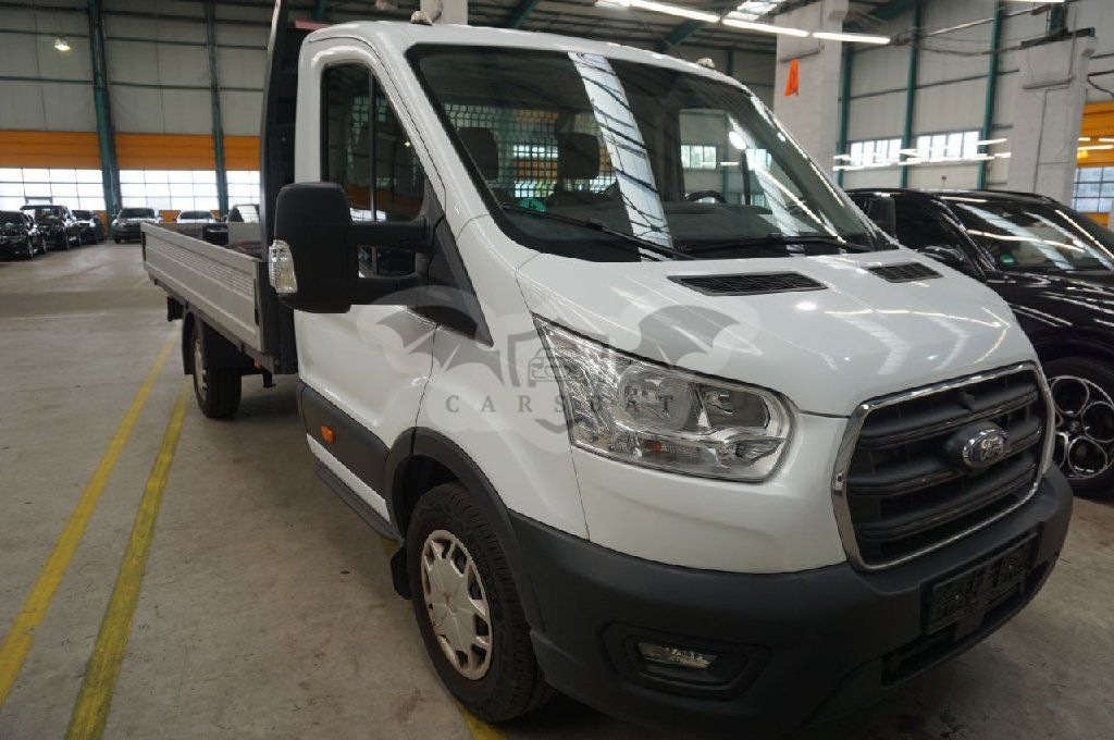 Ford Transit Trend 2021
