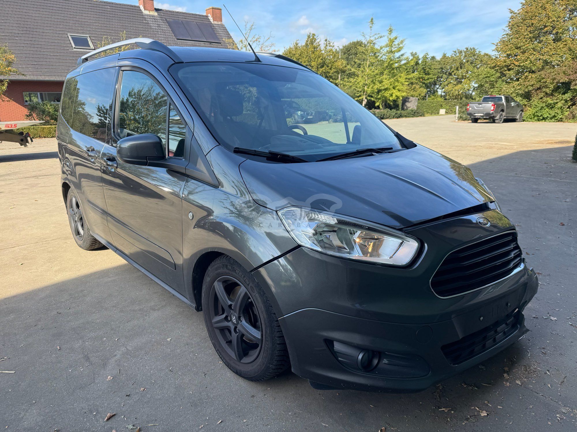 Ford Tourneo Courier 1.0 EcoBoost Titanium 2015