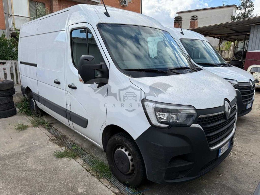 Renault Master L2H2 2024