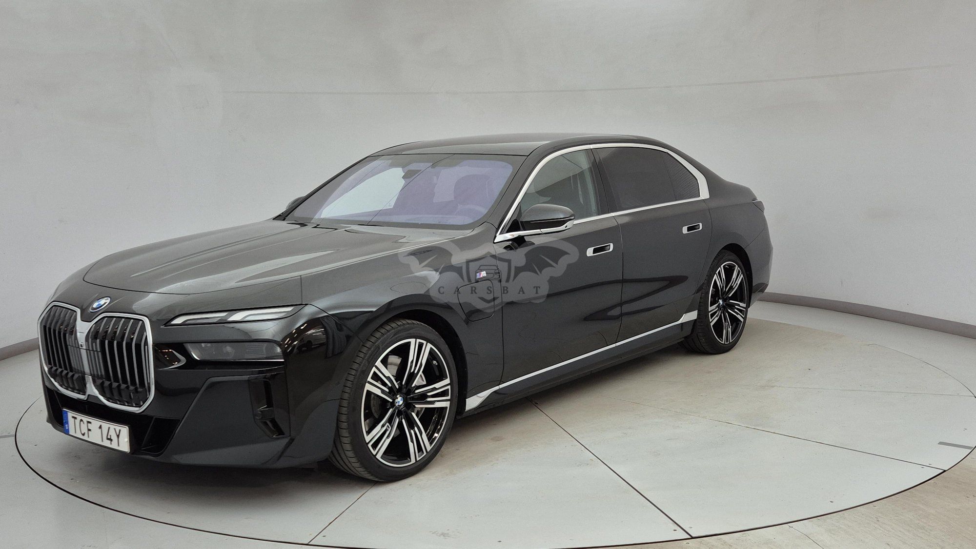 BMW 7 Series 750 2024
