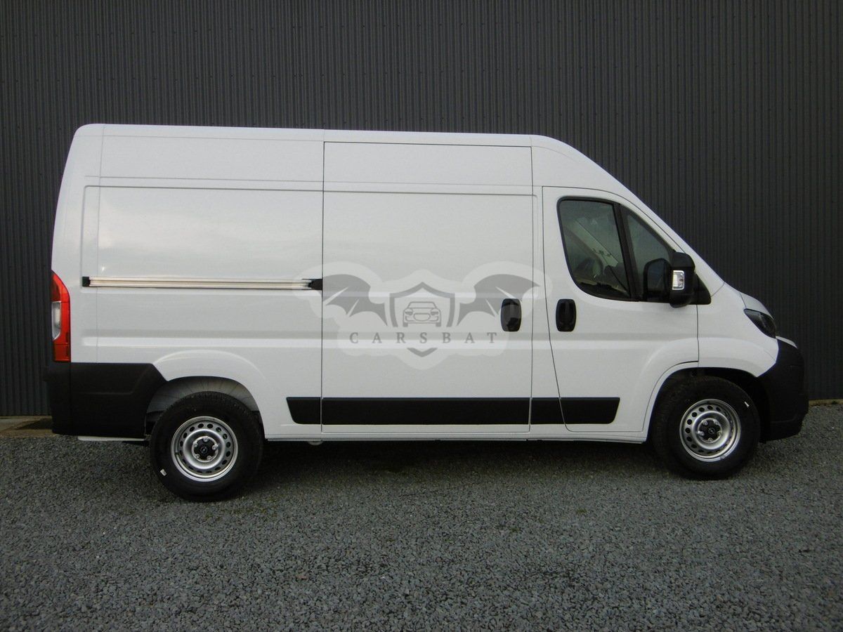 Opel Movano L2H2 2.2 2024