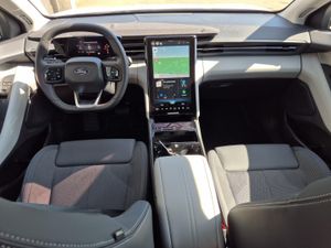Ford Explorer Limited 2025
